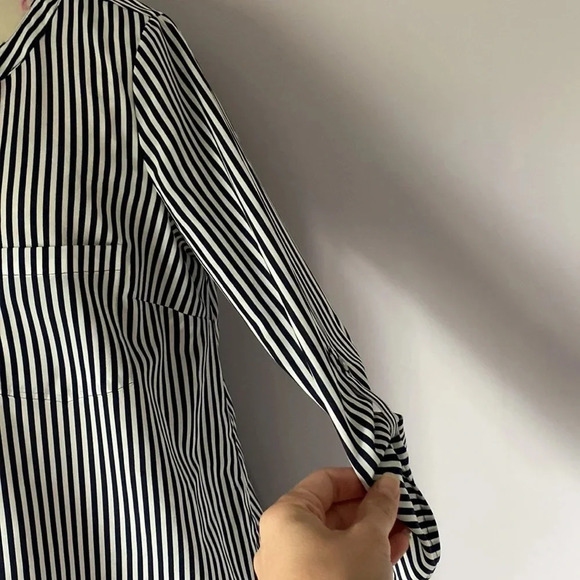 The limited navy and white striped shirt size medium - Picture 4 of 10